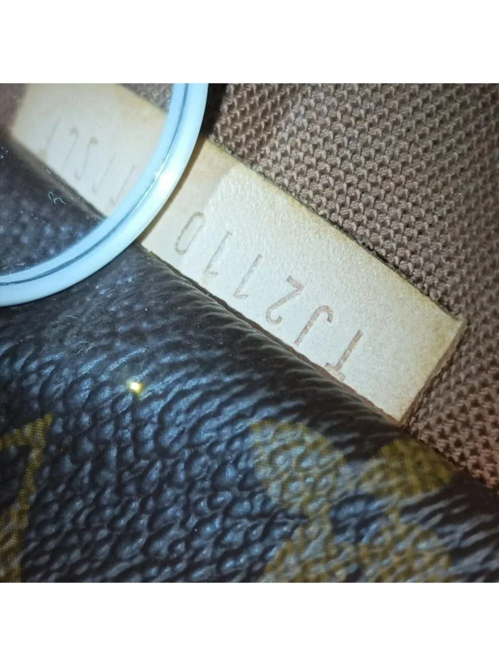 Louis Vuitton Totally MM Monogram Brown Canvas Handbag